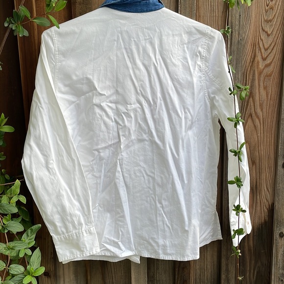 Embroidered ugly Christmas button down shirt - Picture 7 of 7